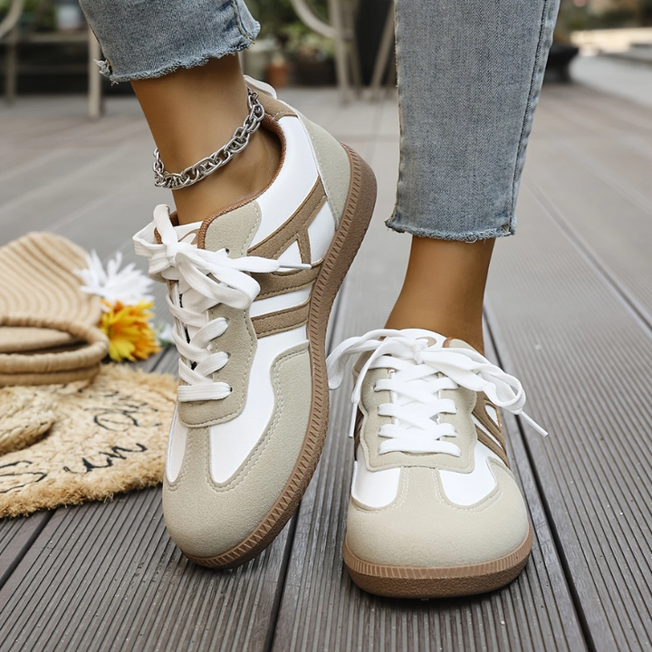 Women's Harper supportive wide-toe comfort sneakers, perfect for everyday wear and casual style.