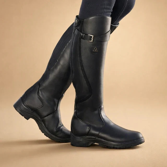 Durable outdoor shoes for women, offering all-day comfort and protection.