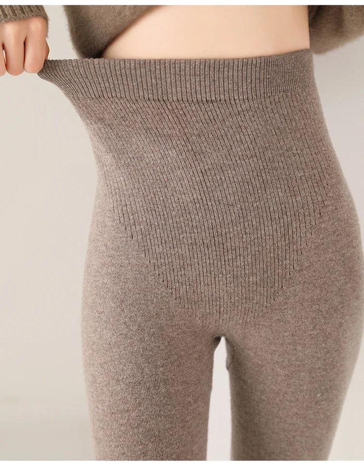 Luxurious women's high waist cashmere leggings, comfortable and warm for cold weather.