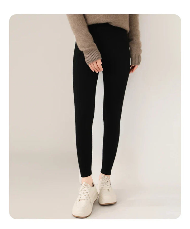 Women's high waist cashmere leggings, elegant loungewear with a warm, slim fit.