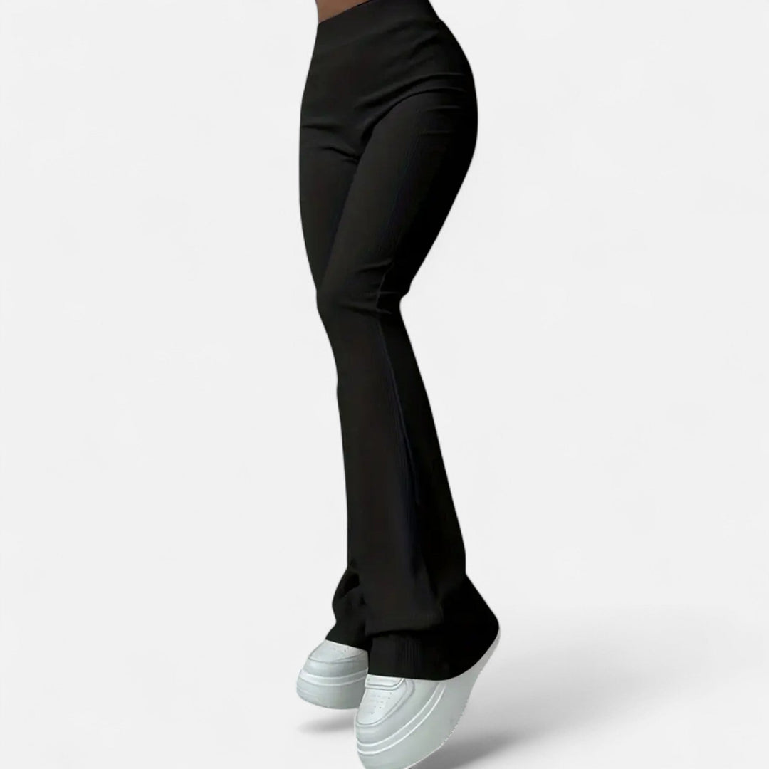 Women's high-waist ribbed slim leggings, perfect for comfort & chic everyday style.