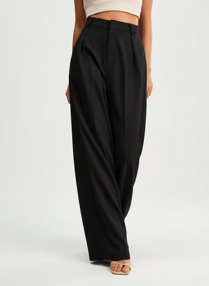 Chic women's high waist pants, offering a relaxed yet smart silhouette.