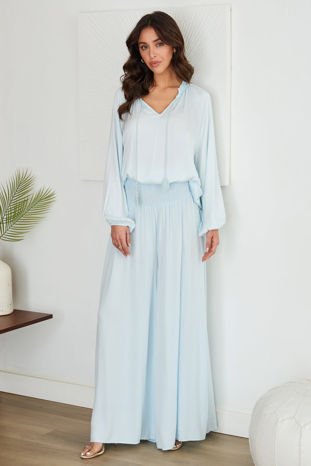 High-waist wide leg casual pants for women, soft viscose fabric.