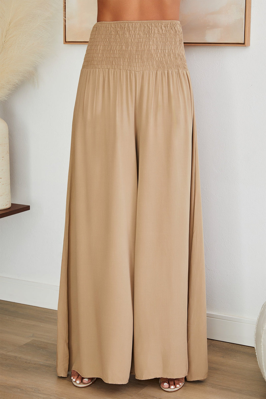 Women's high-waist wide leg trousers, soft viscose, an Italian fashion essential.