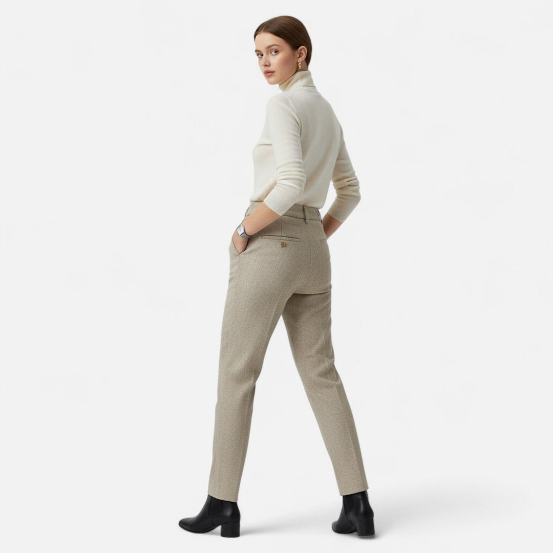 Warm and stylish high-waist pencil pants for women, crafted from a luxurious wool blend.