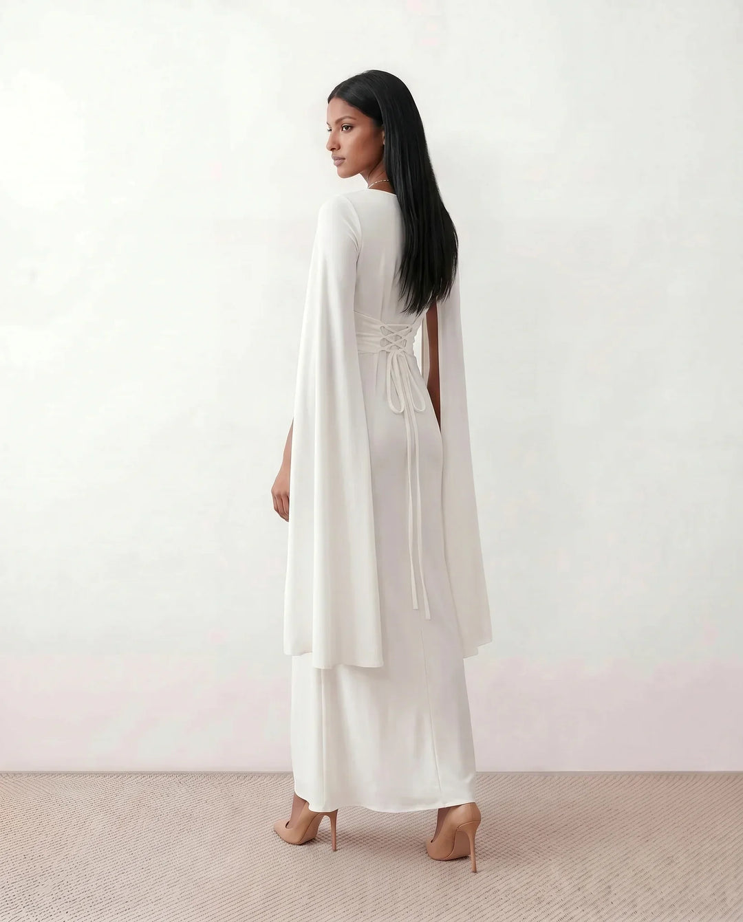 Comfortable women's long Kamila mermaid maxi dress, versatile for casual summer or sophisticated looks.