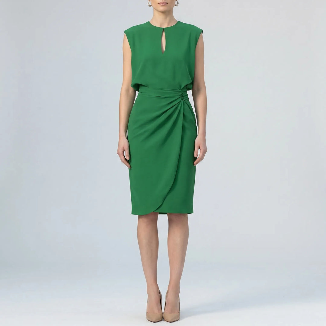Sophisticated women's midi dress: keyhole neckline, ruched waist, sleeveless. An elegant choice for parties or office.