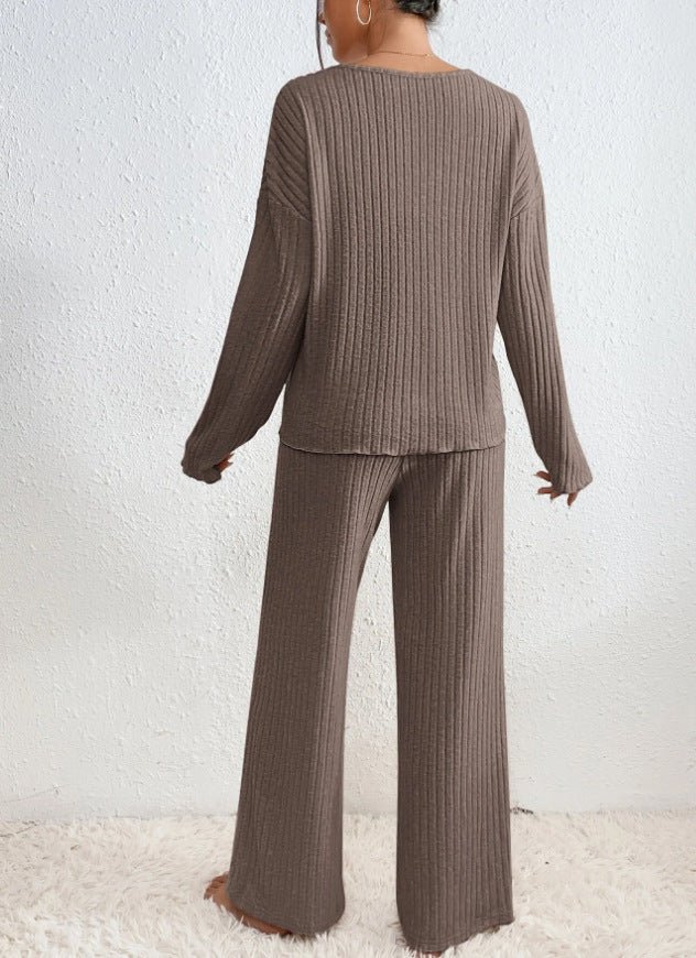 Stylish women's casual knit set: V-neck long sleeve top & comfortable wide leg pants.