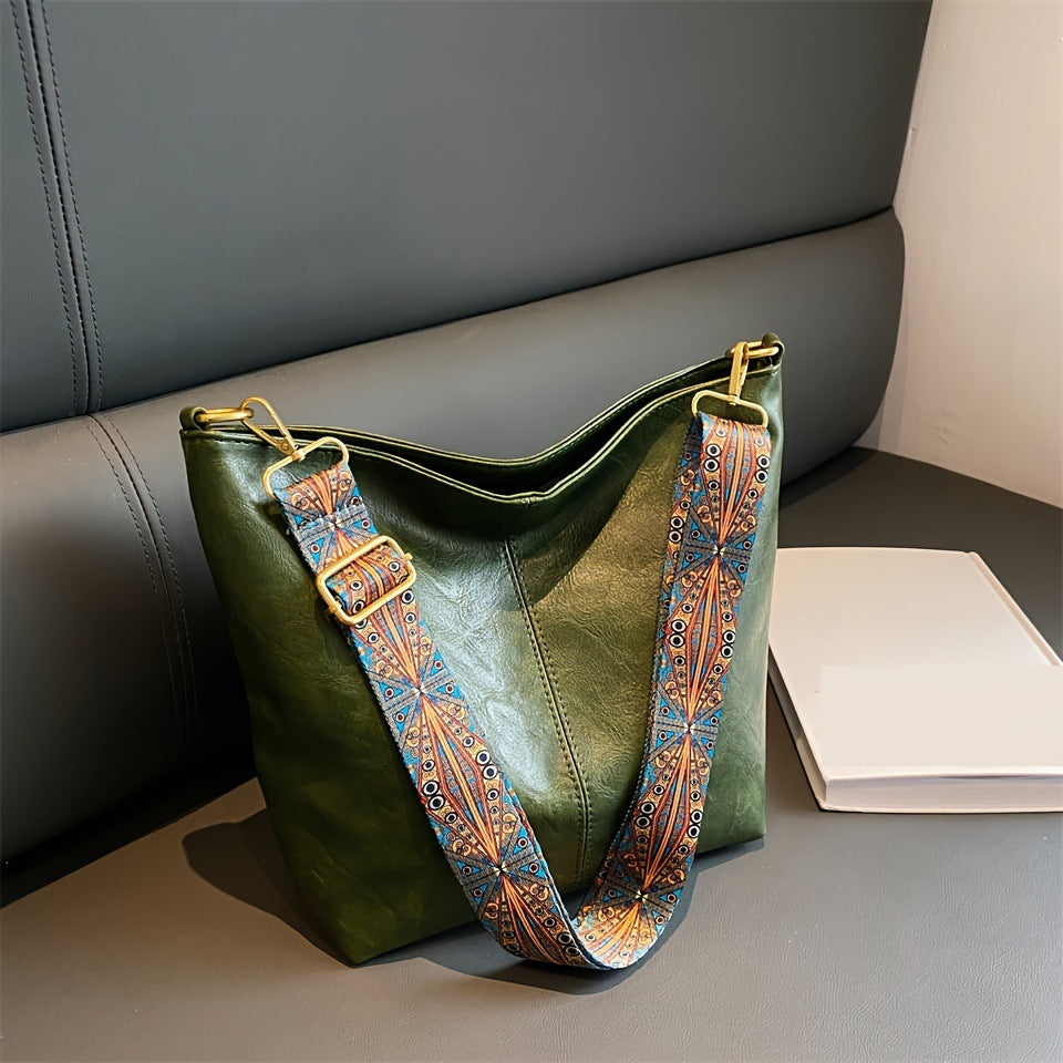 Luxurious women's genuine leather hobo bag, perfect as a spacious everyday shoulder bag.