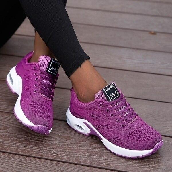 Durable & flexible sole of women's running shoes, providing excellent grip for all athletic activities.