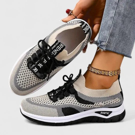 Trendy women's fashion sneakers with a lightweight design, perfect for casual and active wear.