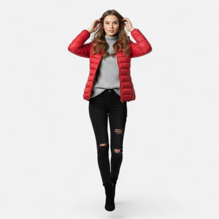 Discover this stylish lightweight plus-size women's down coat.