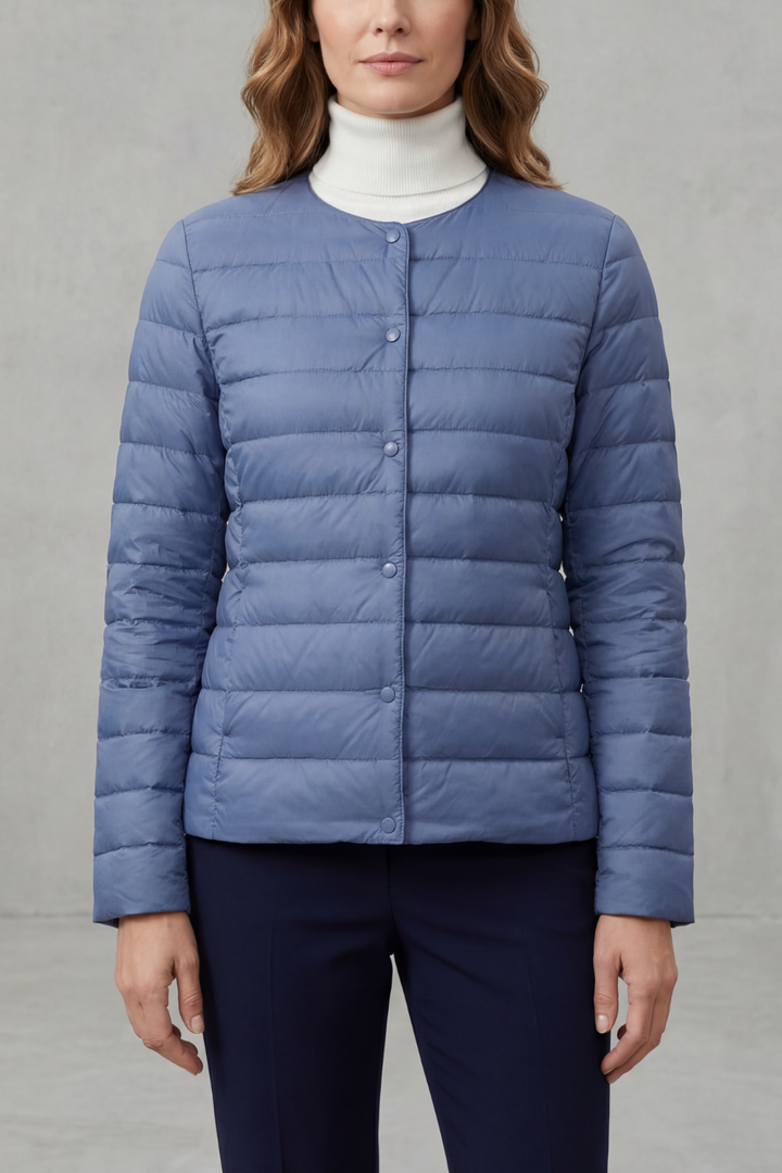 Women's lightweight puffer jacket, stylish & warm for everyday fall/winter wear.