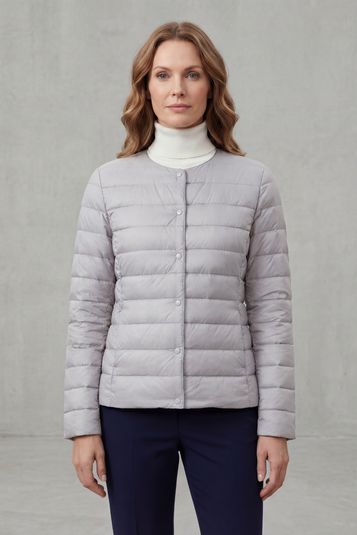 Versatile women's lightweight puffer jacket, great for casual everyday fashion.