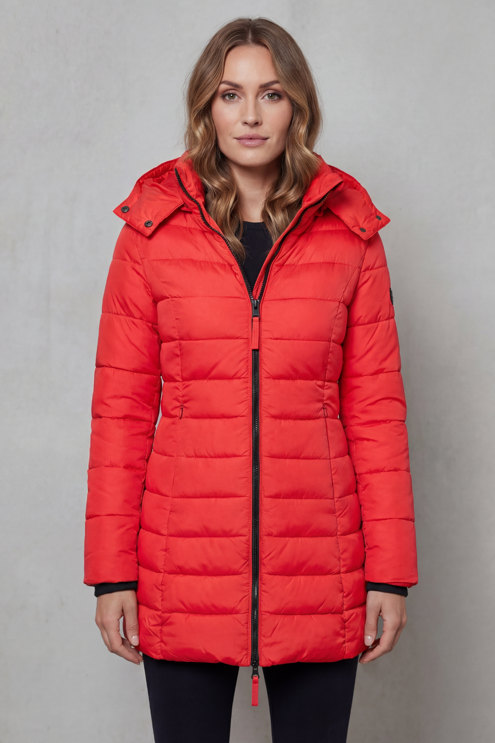 Lightweight women's quilted puffer coat, a stylish and warm everyday outerwear solution for women.