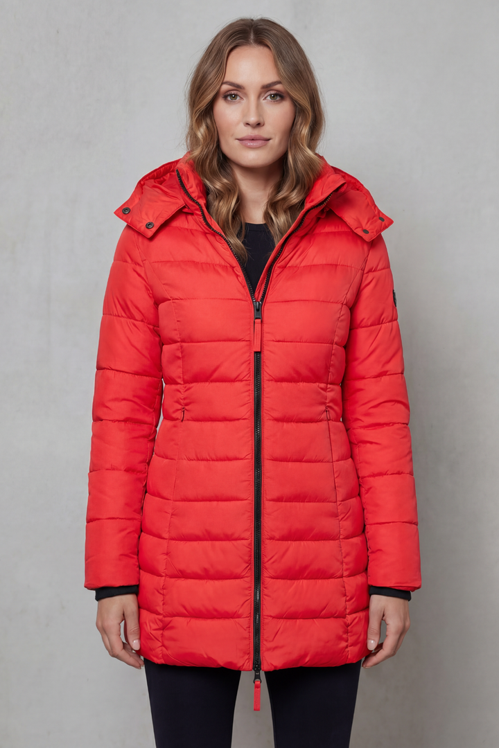 Lightweight women's quilted puffer coat, a stylish and warm everyday outerwear solution for women.