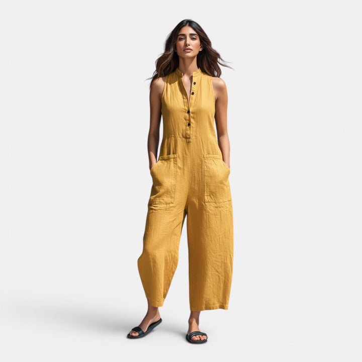 Comfortable women's one-piece casual jumpsuit, ideal for summer fashion and easy vacation wear.