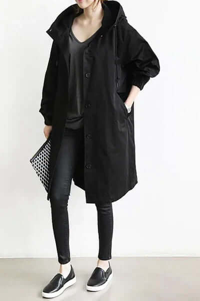 Breathable waterproof women's rain cape. Lightweight jacket offering excellent weather protection.