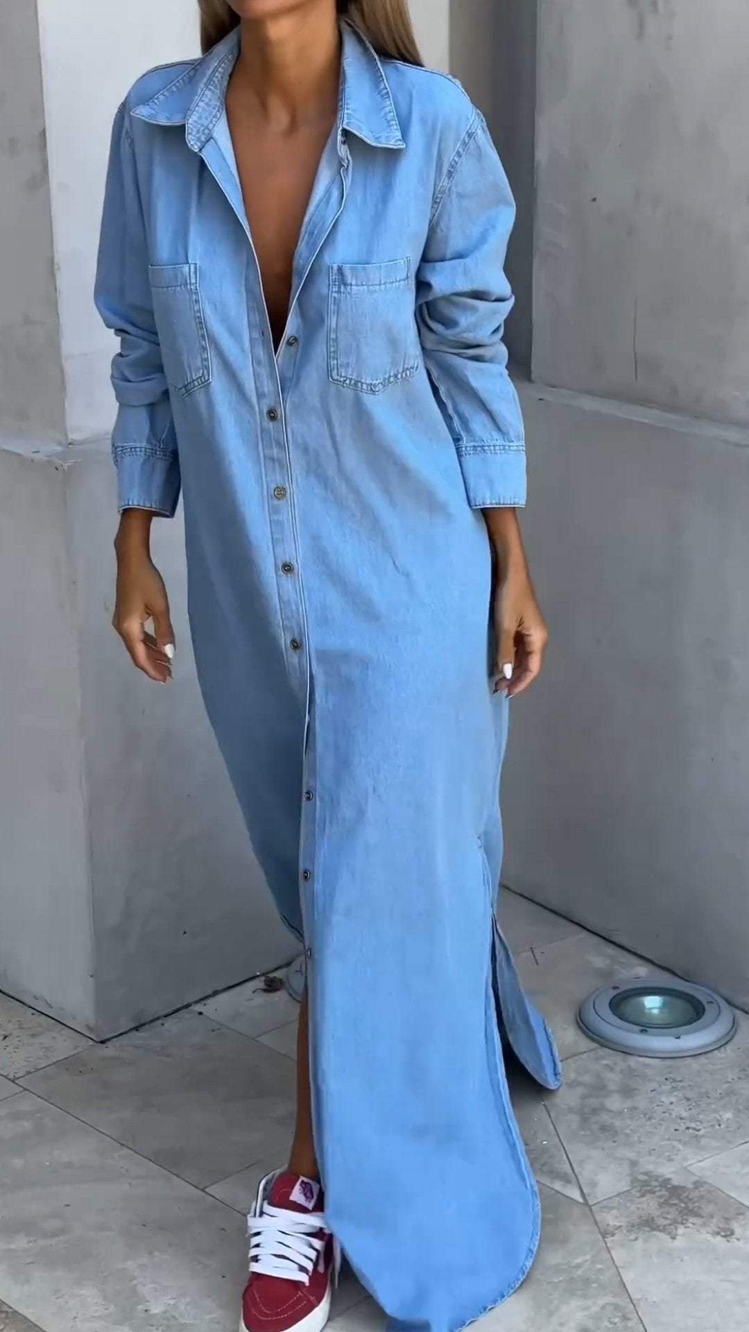 Comfortable women's long sleeve autumn dress, versatile for casual wear. Features a stylish lapel design.