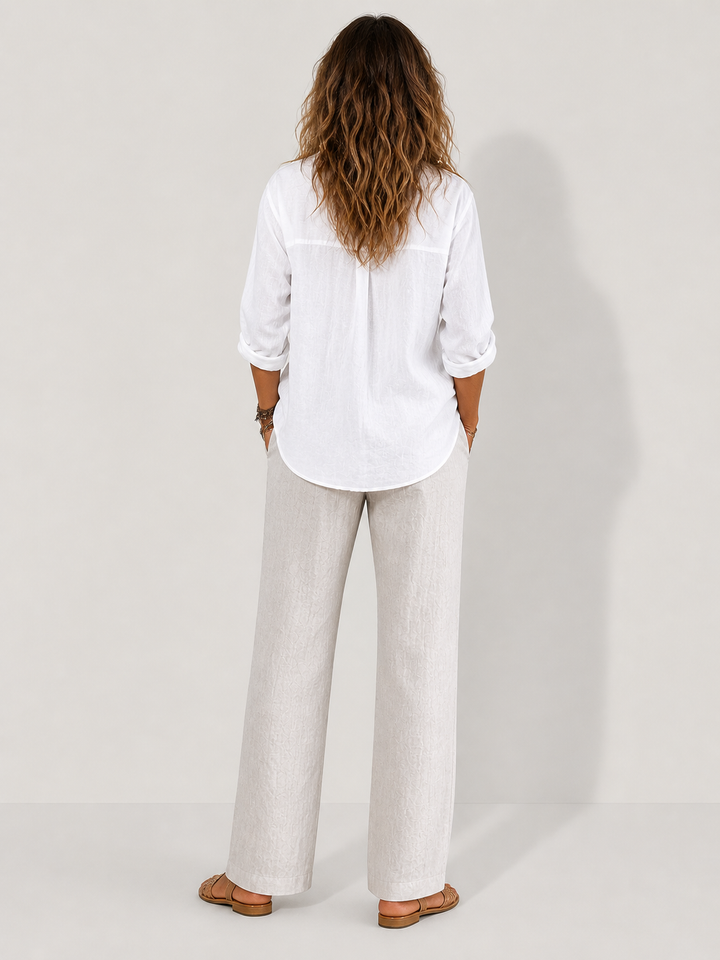Lightweight women's summer blouse. Chic, comfortable casual top with a relaxed fit for everyday fashion.