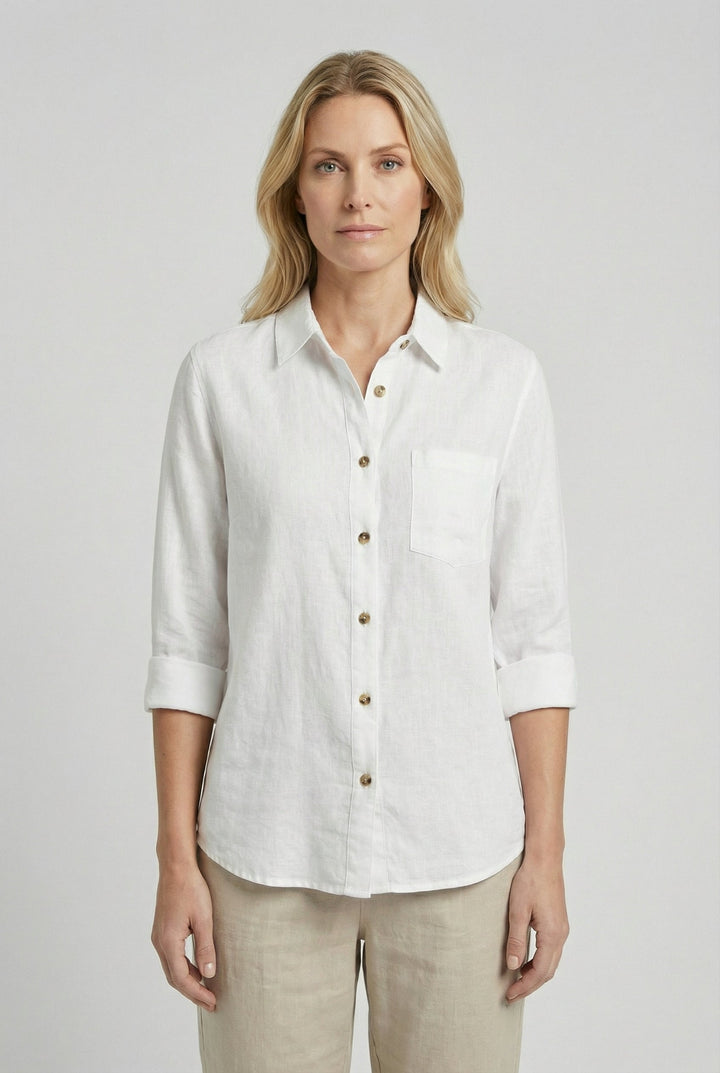 Women's summer essential: a loose fit, breathable casual shirt