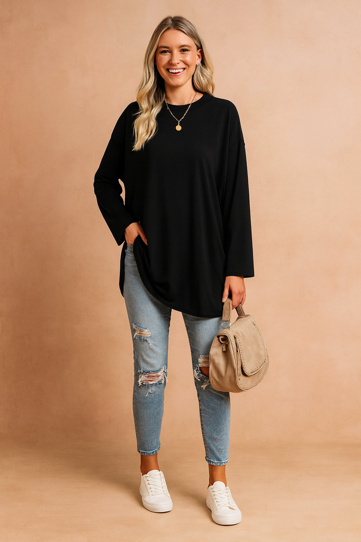 Fashionable women's loose sweater, an ultimate comfort pullover for versatile wear.
