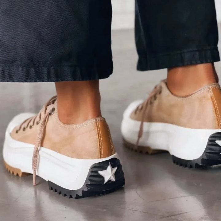 Stylish women's low-top platform sneakers. Chunky sole for a trendy look & comfortable everyday wear.
