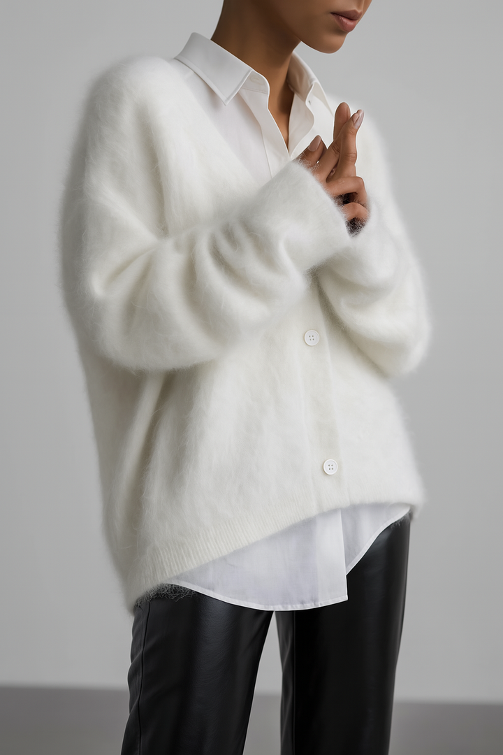 Stylish women's cardigan, ideal for layering with neutral tones.