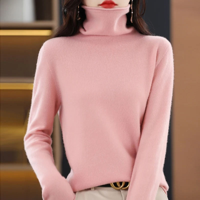 Comfortable and stylish women's knitwear for the modern woman