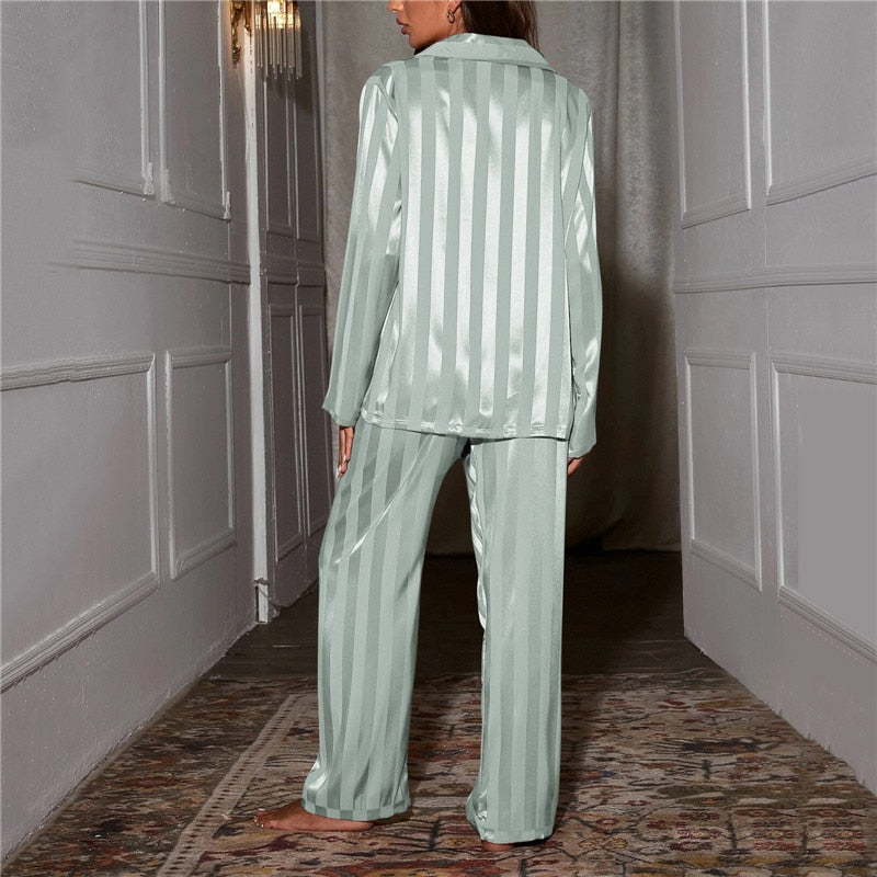 Stylish women's pajama set, perfect loungewear for relaxation and evening comfort.