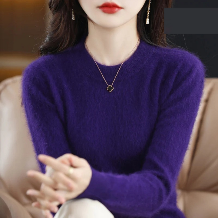 Women's luxurious round neck pullover sweater in soft knit