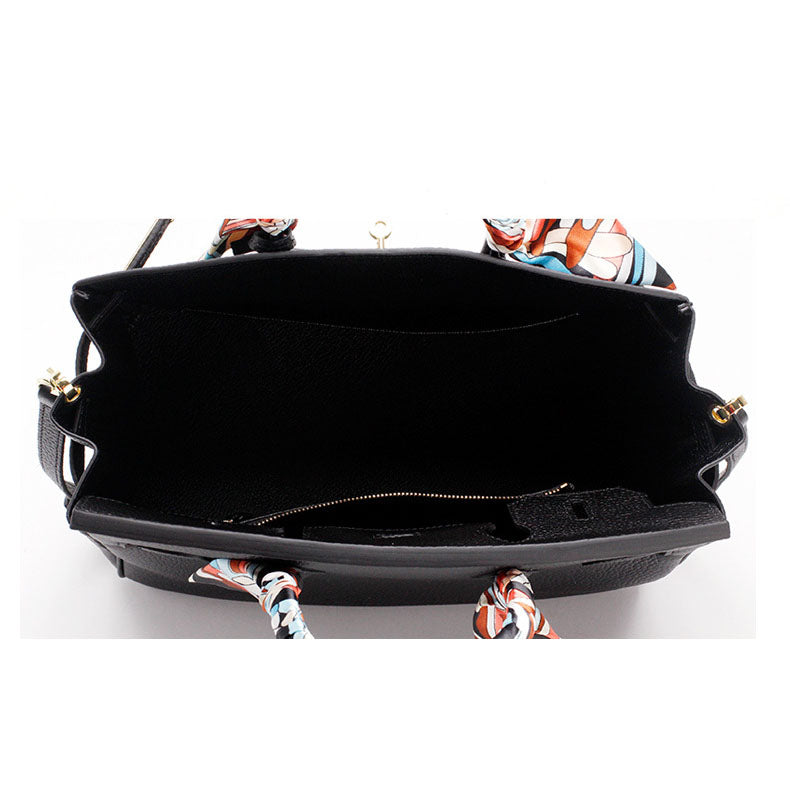 Chic and practical women's purse, cognac leather