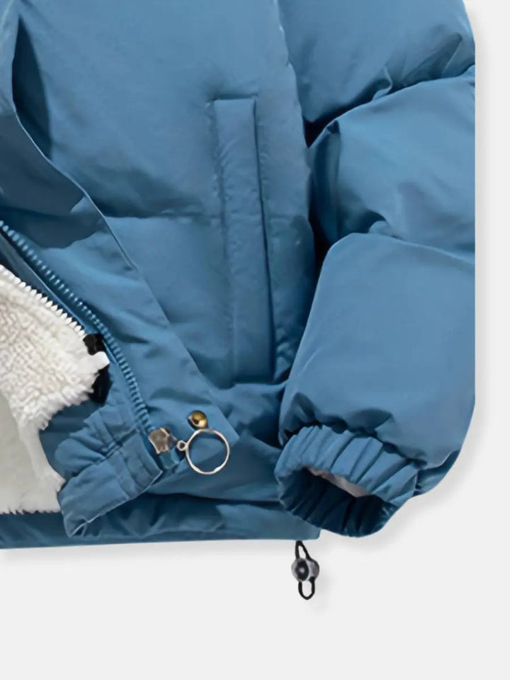Comfortable women's hooded coat, a versatile puffer jacket for casual and stylish wear.