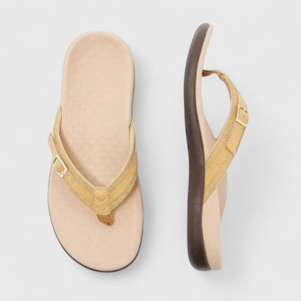 Comfortable women's Maine orthopedic walking sandals with arch support, ideal for everyday casual wear.