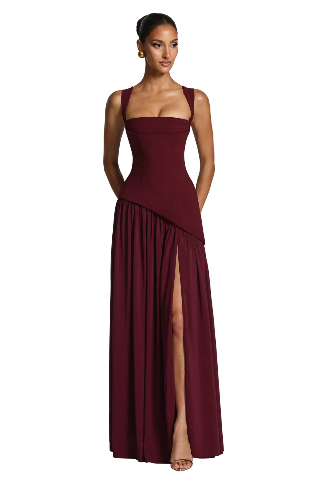 Women's maxi dress with adjustable straps, perfect for effortless summer style and comfort.