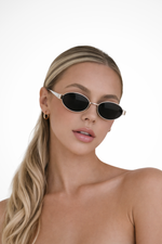 Silver Frame / Black Lens