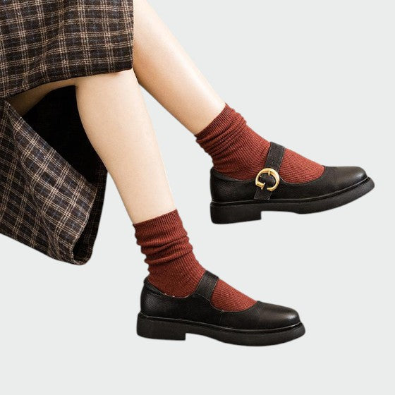 Stylish women's Mary Jane shoes with a comfortable block heel & adjustable strap, ideal for any occasion.