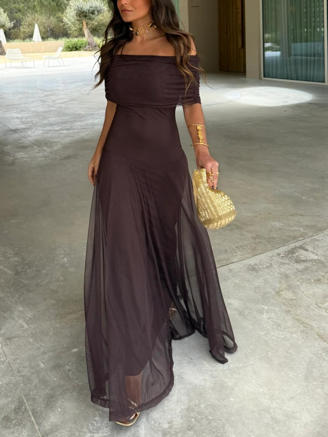 Flowy women's off-shoulder maxi dress, romantic summer style, great for parties & evening events.