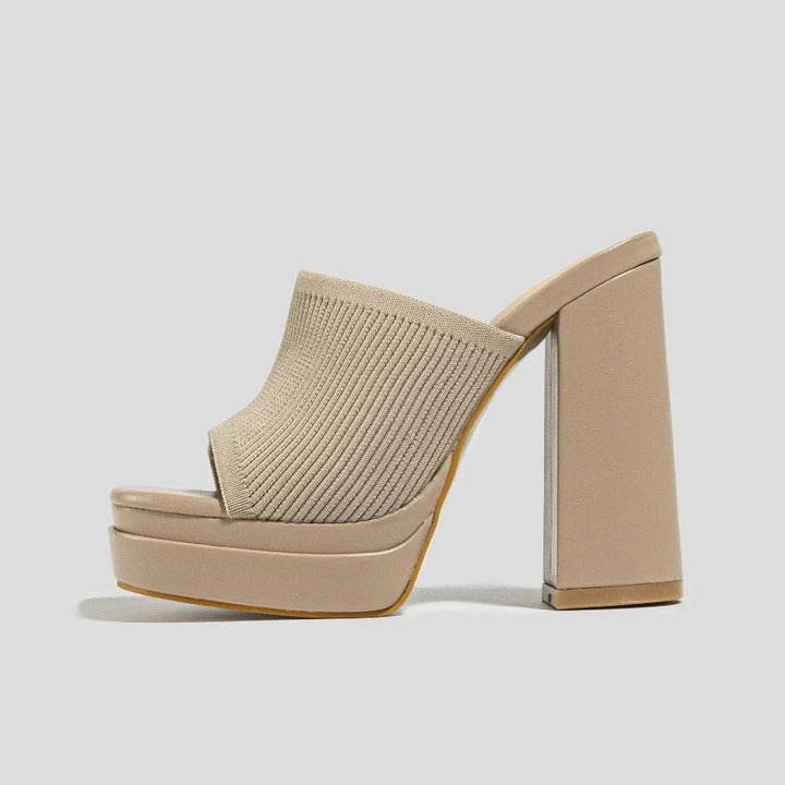 Comfortable women's open-toe platform heeled sandals, ideal for all-day wear with a stylish chunky heel.