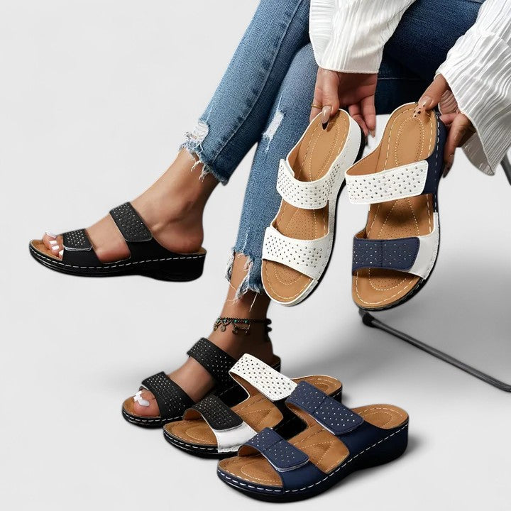 Women's orthopaedic arch support sandals for comfortable everyday wear.