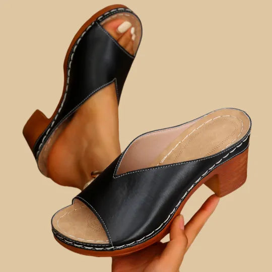 Comfortable women's orthopaedic sandals with chunky heel & arch support, perfect for daily wear.