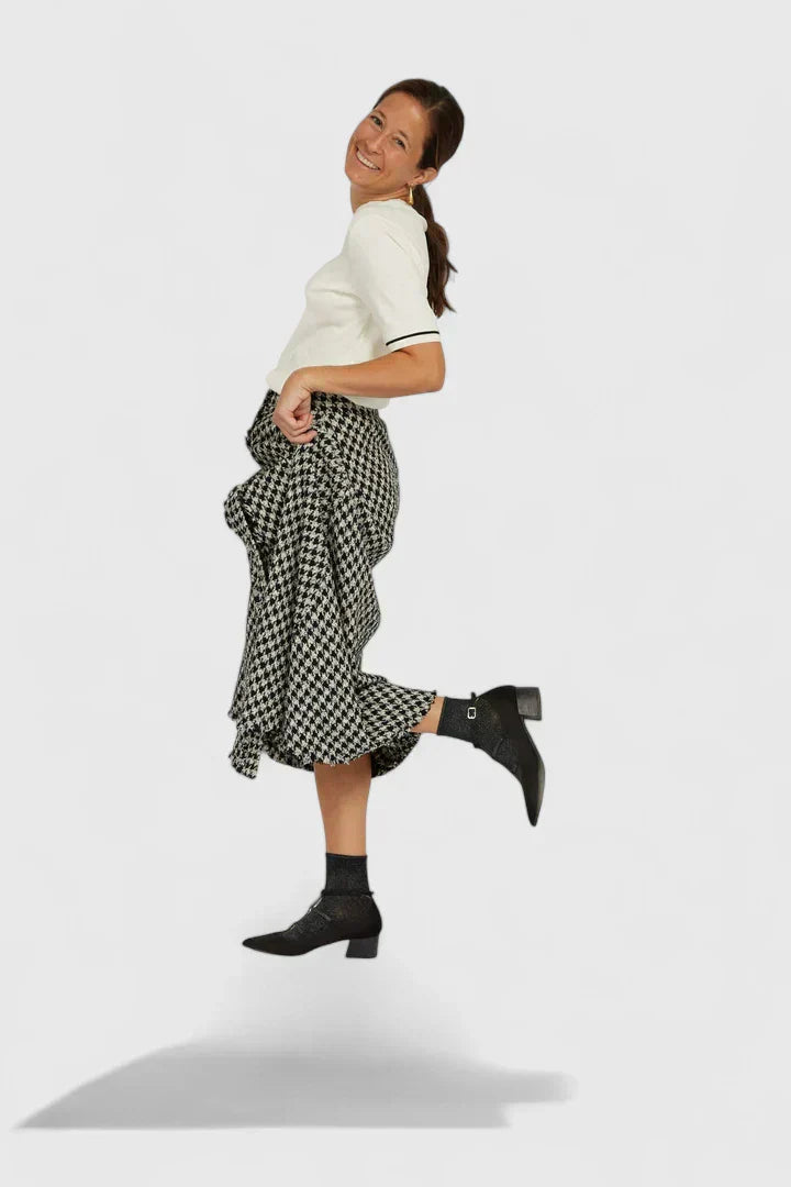 Comfortable women's orthopaedic heels designed for superior support and chic style, ideal for versatile wear.