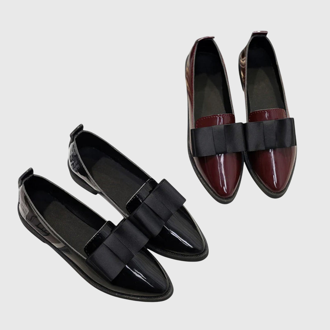 Classic women's loafers with orthopaedic support, versatile for comfortable casual or elegant dress shoes.