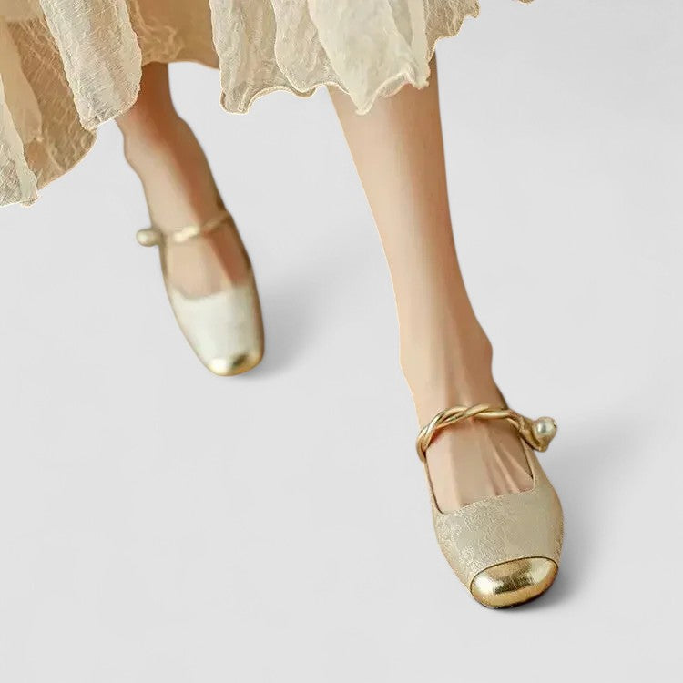 Front view of women's orthopaedic Mary Jane shoes, highlighting the elegant strap & block heel.