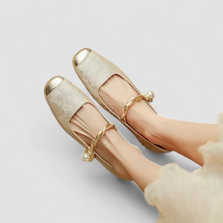 Side profile of comfortable orthopaedic Mary Jane shoes, showcasing classic style & supportive design.
