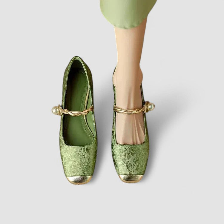 Classic strap Mary Jane shoes for women with a comfortable block heel & orthopaedic support.