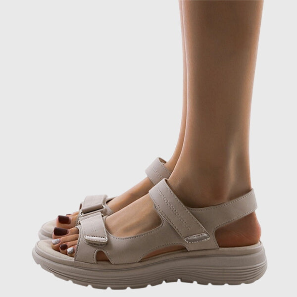 Women's orthopaedic sandals, slip-resistant, with adjustable straps for ultimate comfort.