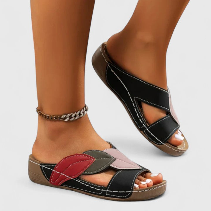 Orthopaedic women's sandals designed for pain relief. Featuring comfortable arch support for healthy feet.