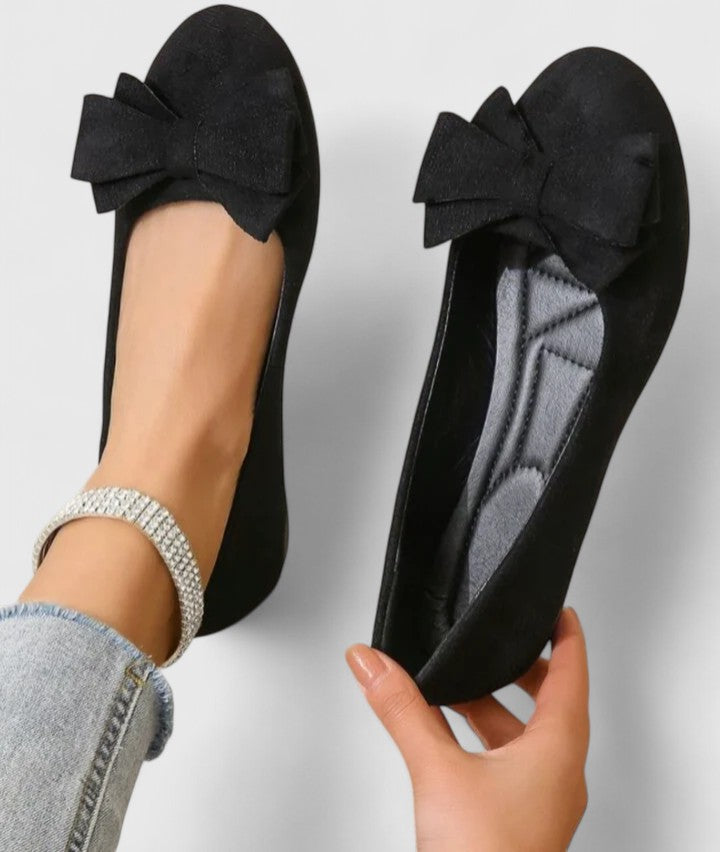 Women's walking sandals with orthopaedic design, providing crucial foot support and comfortable walking experience.