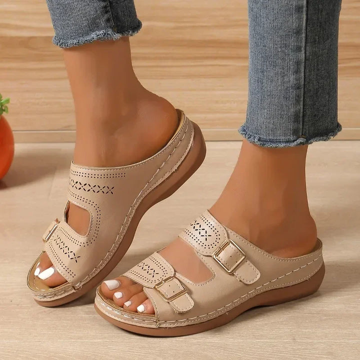 White women's adjustable comfort sandals with superior orthopaedic arch support. Great for all-day walking & casual wear.